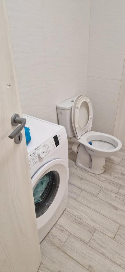 Apartament Militari Residence Rosu Bagian luar foto